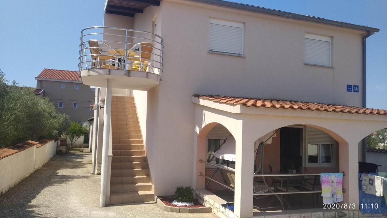 Apartman Турань Экстерьер фото