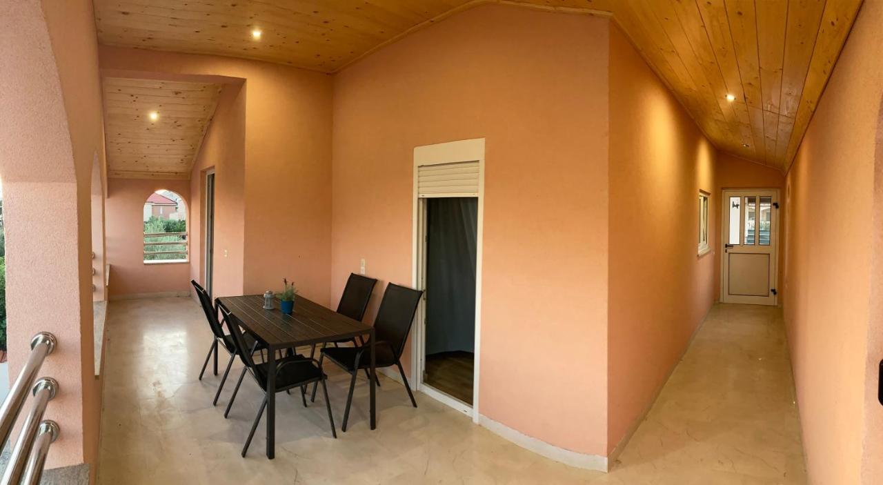 Apartman Турань Экстерьер фото